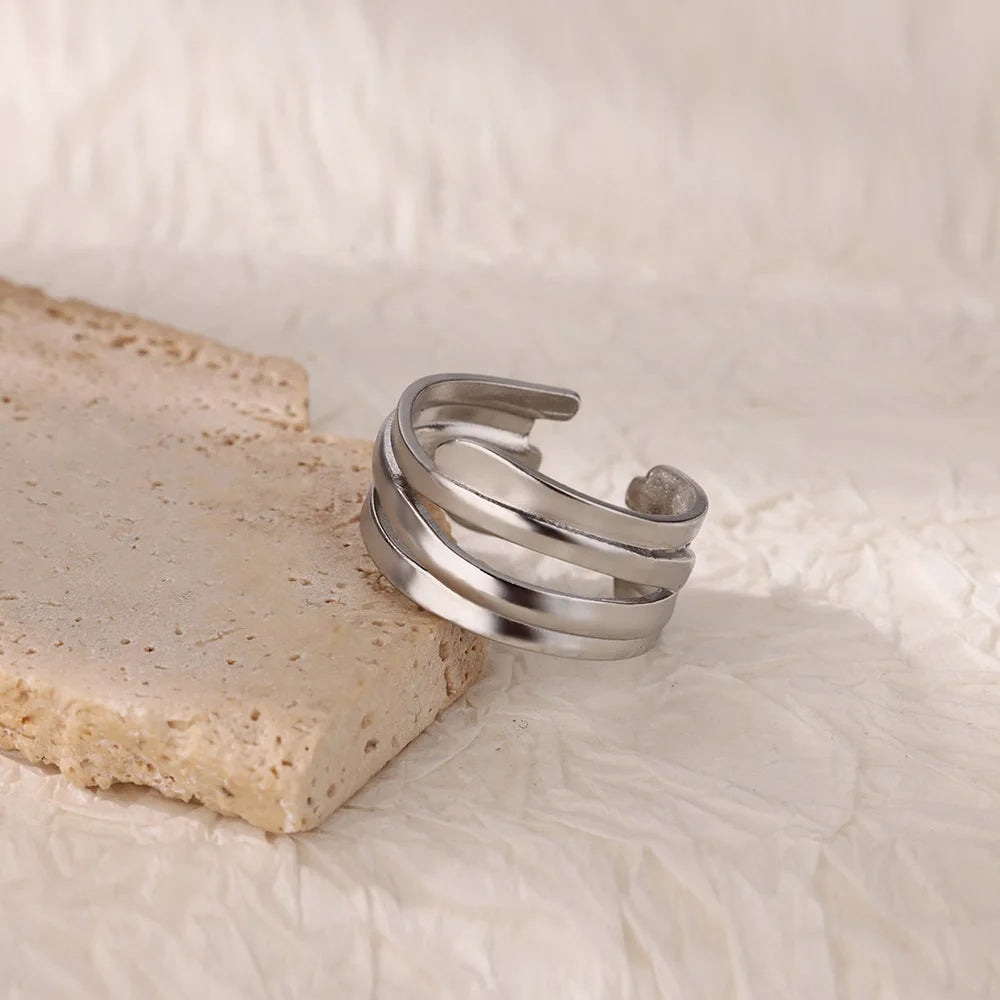 Anillos de acero inoxidable para mujer, anillo geométrico multicapa en color dorado que se abre en el dedo. Novedad en joyería de moda para bodas y fiestas. Resistente al agua.