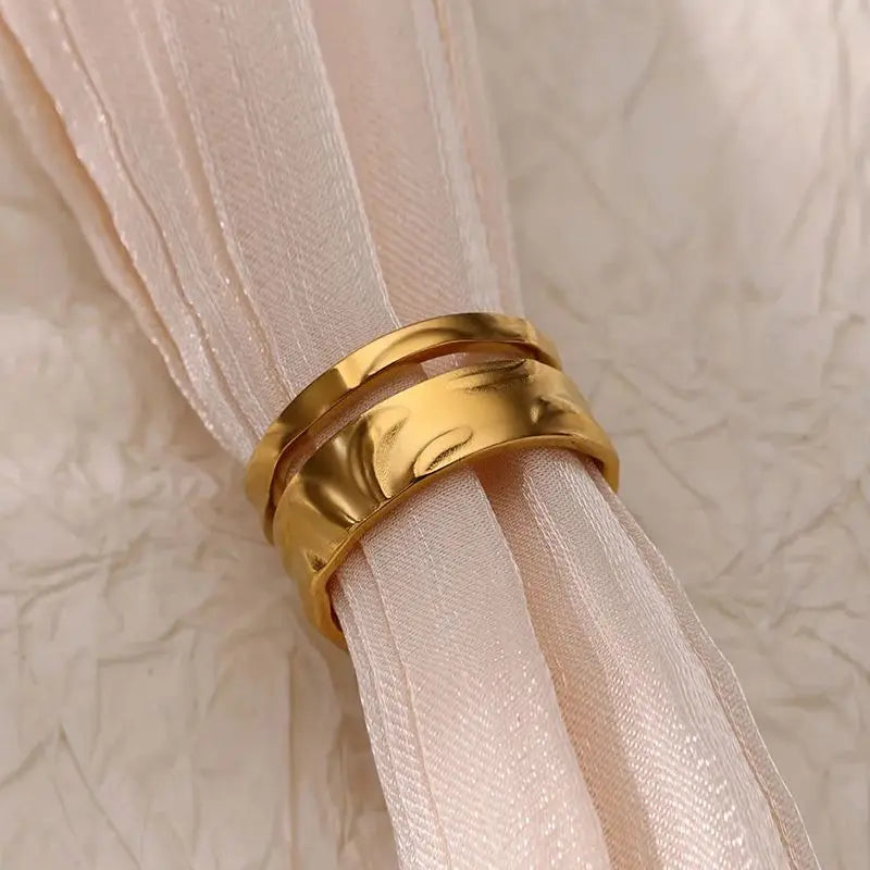 Anillos de acero inoxidable para mujer, anillo geométrico multicapa en color dorado que se abre en el dedo. Novedad en joyería de moda para bodas y fiestas. Resistente al agua.