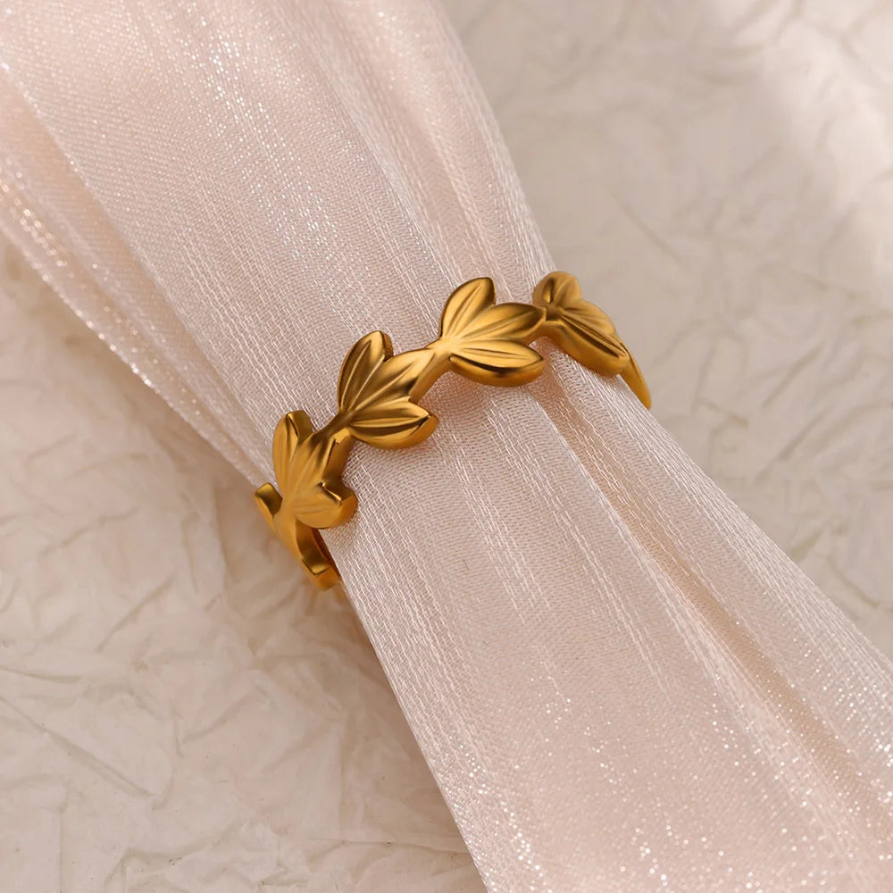 Anillos de acero inoxidable para mujer, anillo geométrico multicapa en color dorado que se abre en el dedo. Novedad en joyería de moda para bodas y fiestas. Resistente al agua.