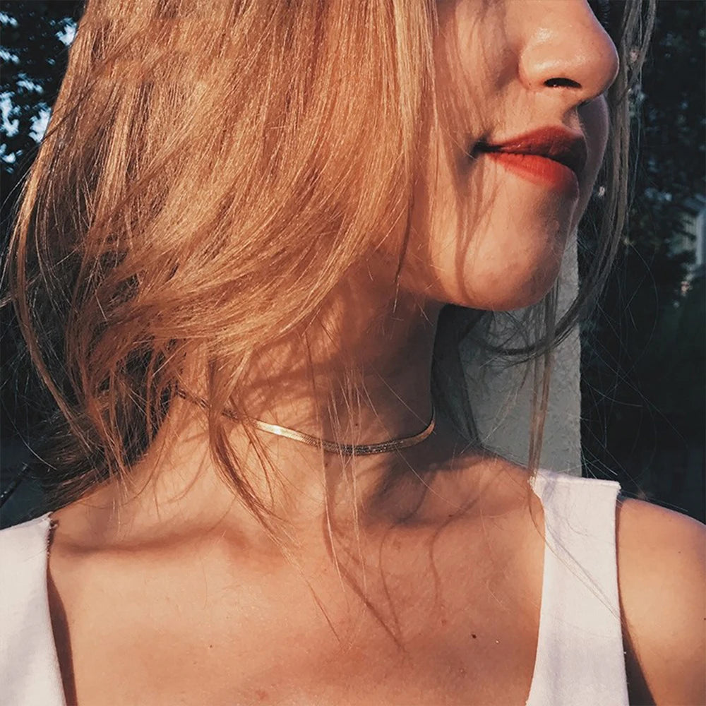 Collar unisex de cadena tipo serpiente de acero inoxidable para mujer, gargantilla con cadena en espiga de color dorado, joyería al por mayor.