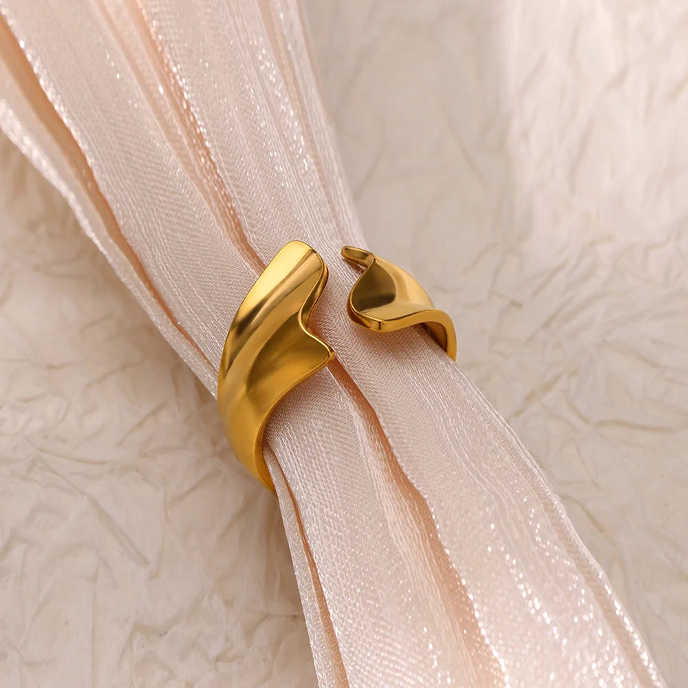 Anillos de acero inoxidable para mujer, anillo geométrico multicapa en color dorado que se abre en el dedo. Novedad en joyería de moda para bodas y fiestas. Resistente al agua.