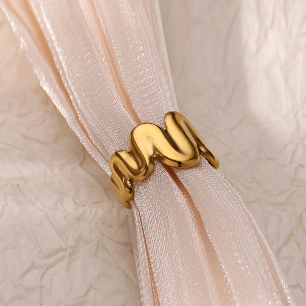 Anillos de acero inoxidable para mujer, anillo geométrico multicapa en color dorado que se abre en el dedo. Novedad en joyería de moda para bodas y fiestas. Resistente al agua.