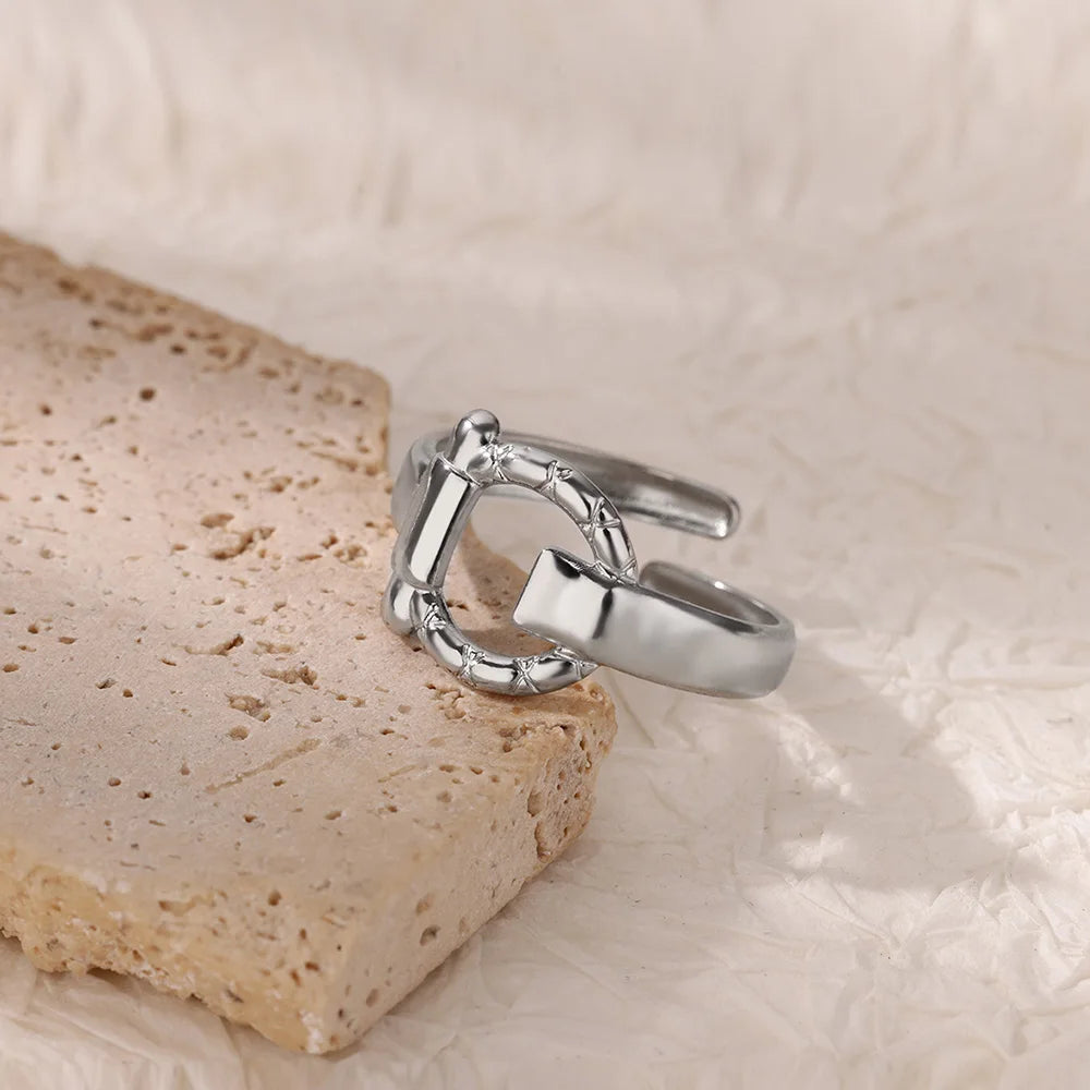 Anillos de acero inoxidable para mujer, anillo geométrico multicapa en color dorado que se abre en el dedo. Novedad en joyería de moda para bodas y fiestas. Resistente al agua.